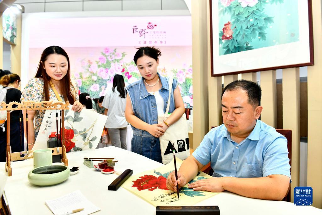 多宝游戏盒子下载